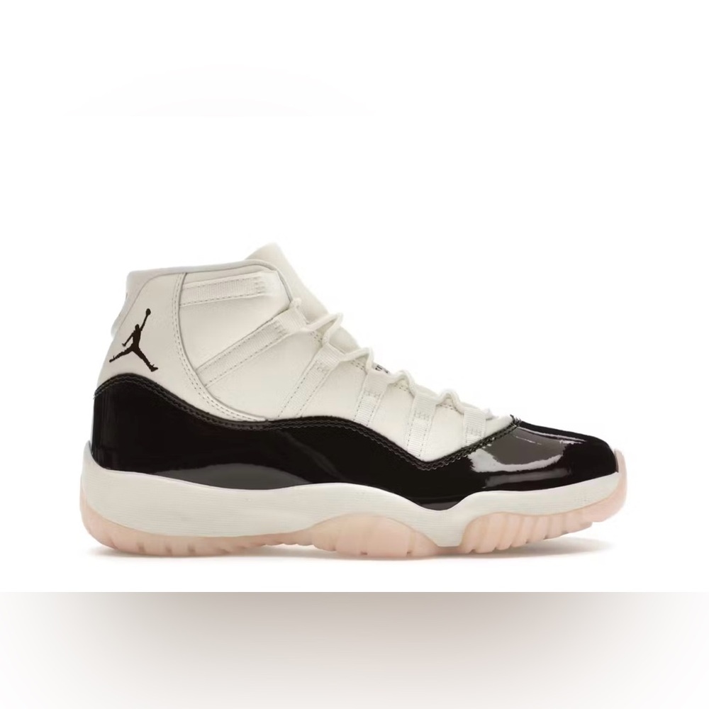 Air Jordan 11 Neapolitan